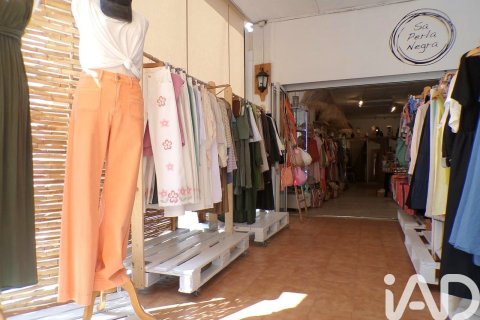 Liikekiinteistö vuokrattavana Calvia, Mallorca, Espanja, 2 makuuhuonetta, 106 m2 No. 172092 - kuva 2