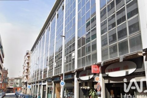 Liikekiinteistö vuokrattavana Manresa, Barcelona, Espanja , 45 m2 No. 172097 - kuva 4
