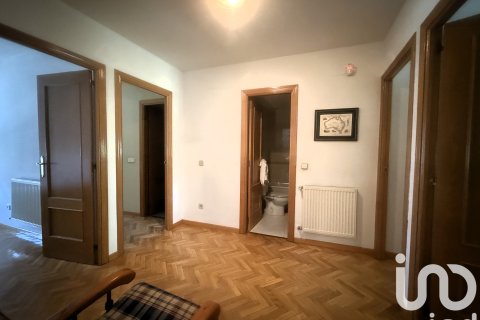 Kamienica w Alcala de Henares, Madrid, Hiszpania 6 sypialni, 275 mkw. nr 153002 – zdjęcie 19