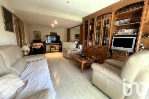 Kamienica w Alcala de Henares, Madrid, Hiszpania 6 sypialni, 275 mkw. nr 153002 – zdjęcie 17