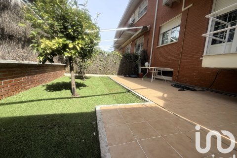 Villetta a schiera a Alcala de Henares, Madrid, Spagna 6 camere da letto, 275 mq. N° 153002