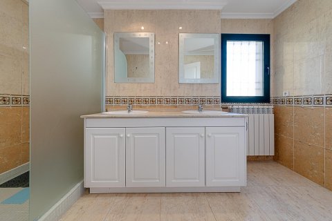 Продажа квартиры в Кампоамор, Аликанте, Испания 1 спальня, 170м2 №117022 - фото 25