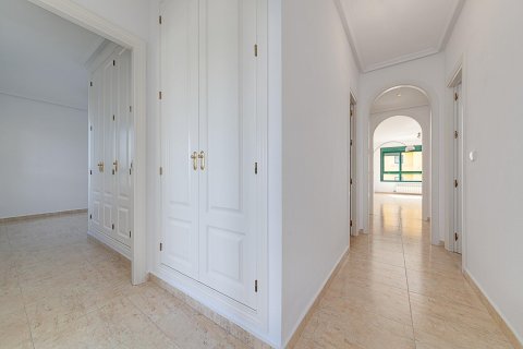 Продажа квартиры в Кампоамор, Аликанте, Испания 1 спальня, 170м2 №117022 - фото 23