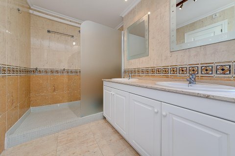 Продажа квартиры в Кампоамор, Аликанте, Испания 1 спальня, 170м2 №117022 - фото 24
