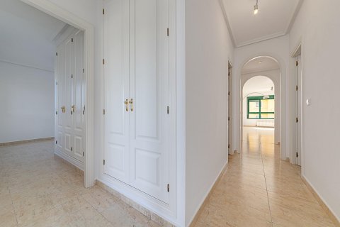 Продажа квартиры в Кампоамор, Аликанте, Испания 1 спальня, 170м2 №117022 - фото 10