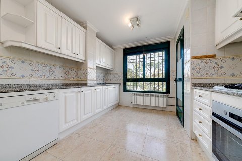 Продажа квартиры в Кампоамор, Аликанте, Испания 1 спальня, 170м2 №117022 - фото 4