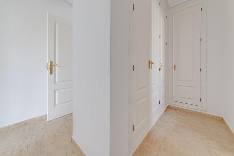 Продажа квартиры в Кампоамор, Аликанте, Испания 1 спальня, 170м2 №117022 - фото 9