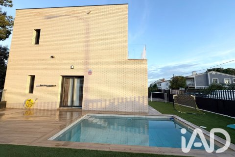 House zum Verkauf in Cambrils, Tarragona, Spanien 4 Schlafzimmer, 332 m2 Nr. 192121 - Foto 2