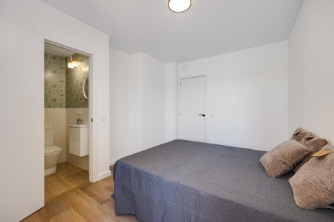 Apartment for sale in Torrevieja, Alicante, Spain 2 bedrooms, 77 sq.m. No. 193744 - photo 21