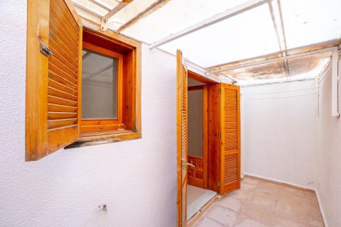 Bungalow for sale in Torrevieja, Alicante, Spain 1 bedroom, 36 sq.m. No. 193746 - photo 18