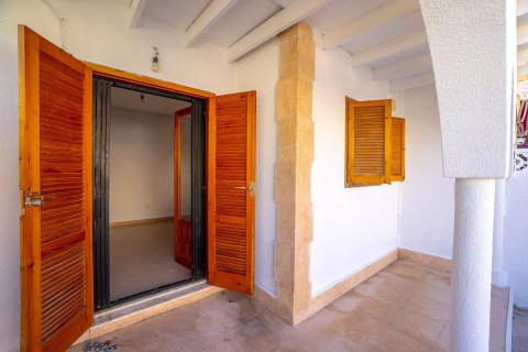 Bungalow for sale in Torrevieja, Alicante, Spain 1 bedroom, 36 sq.m. No. 193746 - photo 8