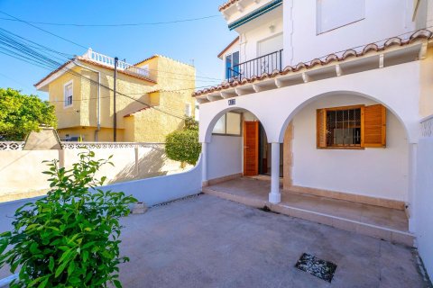 Bungalow for sale in Torrevieja, Alicante, Spain 1 bedroom, 36 sq.m. No. 193746 - photo 6