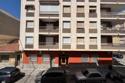 Apartamento en venta en Torrevieja, Alicante, España 3 dormitorios, 100 m2 No. 189845 - foto 16