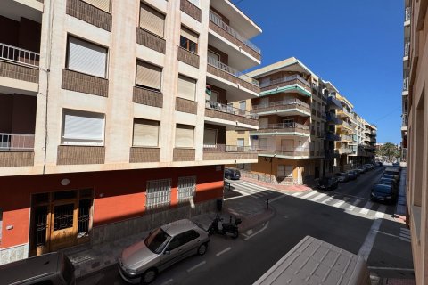 Apartamento en venta en Torrevieja, Alicante, España 3 dormitorios, 100 m2 No. 189845 - foto 17