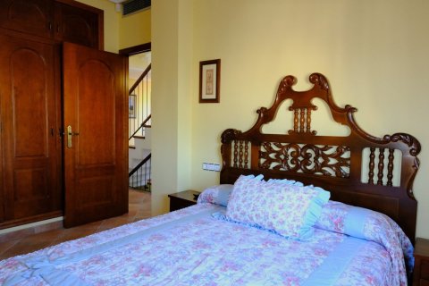 Продажа финки в Ориуэла, Аликанте, Испания 5 спален, 495м2 №189841 - фото 27