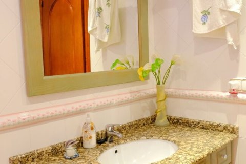 Продажа финки в Ориуэла, Аликанте, Испания 5 спален, 495м2 №189841 - фото 17