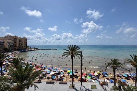 Apartamento en venta en Torrevieja, Alicante, España 3 dormitorios, 133 m2 No. 189844 - foto 18
