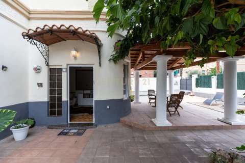 House in Santa Perpetua De Mogoda, Barcelona, Spain 3 bedrooms, 186 sq.m. No. 186545