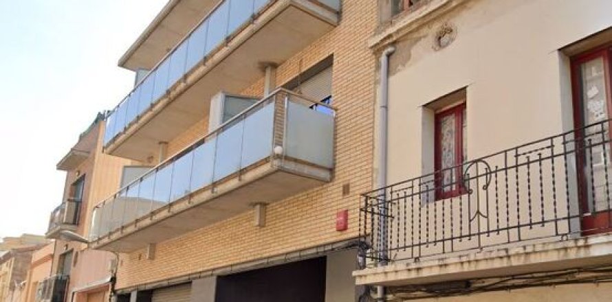 Autotallit Badalona, Barcelona, Espanja 25 m2 No. 186546