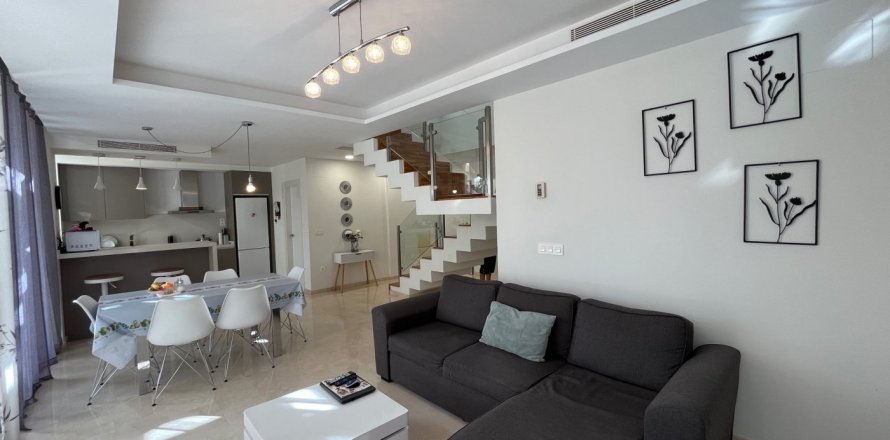 Apartment Villajoyosa, Alicante, Espagne 3 chambres, 181 m2 No. 116695