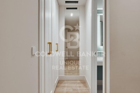 Apartamento en venta en Madrid, España 5 dormitorios, 245 m2 No. 157784 - foto 10