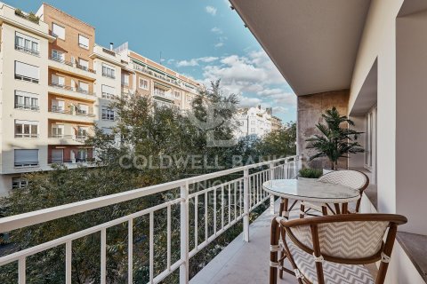 Apartamento en venta en Madrid, España 5 dormitorios, 245 m2 No. 157784 - foto 6