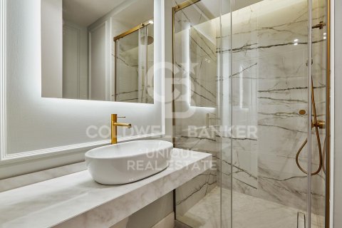 Apartamento en venta en Madrid, España 5 dormitorios, 245 m2 No. 157784 - foto 25