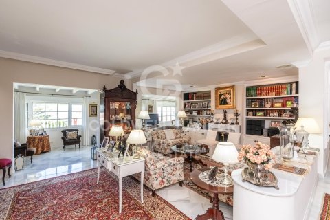 Villa in vendita a Estepona, Malaga, Spagna 6 camere da letto, 540 mq. N° 157782 - foto 3