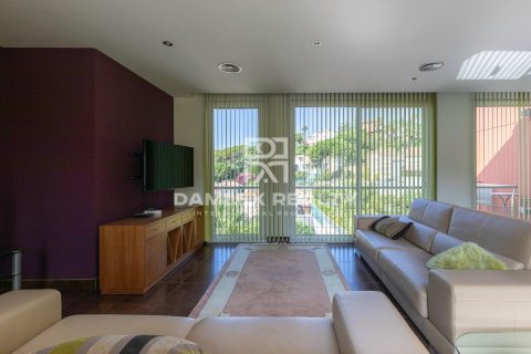 Talo myytävänä Lloret de Mar, Girona, Espanja, 4 makuuhuonetta, 487 m2 No. 176739 - kuva 9