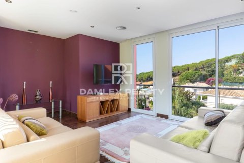 Talo myytävänä Lloret de Mar, Girona, Espanja, 4 makuuhuonetta, 487 m2 No. 176739 - kuva 8