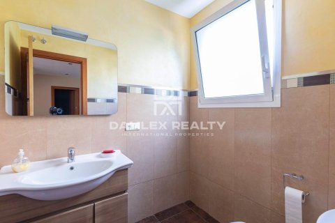 Talo myytävänä Lloret de Mar, Girona, Espanja, 4 makuuhuonetta, 487 m2 No. 176739 - kuva 24