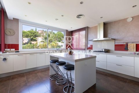 Talo myytävänä Lloret de Mar, Girona, Espanja, 4 makuuhuonetta, 487 m2 No. 176739 - kuva 20