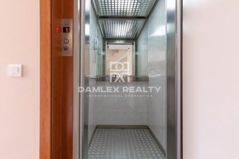 Talo myytävänä Lloret de Mar, Girona, Espanja, 4 makuuhuonetta, 487 m2 No. 176739 - kuva 18