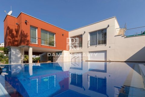 Dom w Lloret de Mar, Girona, Hiszpania 4 sypialnie, 487 mkw. nr 176739
