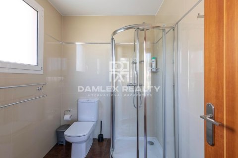 Talo myytävänä Lloret de Mar, Girona, Espanja, 4 makuuhuonetta, 487 m2 No. 176739 - kuva 29