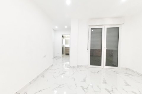 Apartment for sale Torrevieja, Alicante, Spain 3 bedrooms, 110 sq.m. No. 137896 - photo 3