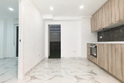 Apartment for sale Torrevieja, Alicante, Spain 3 bedrooms, 110 sq.m. No. 137896 - photo 1