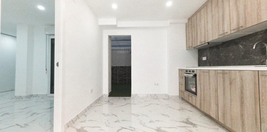 Apartment Torrevieja, Alicante, Spain 3 bedrooms, 110 sq.m. No. 137896