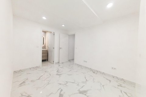 Apartment for sale Torrevieja, Alicante, Spain 3 bedrooms, 110 sq.m. No. 137896 - photo 19