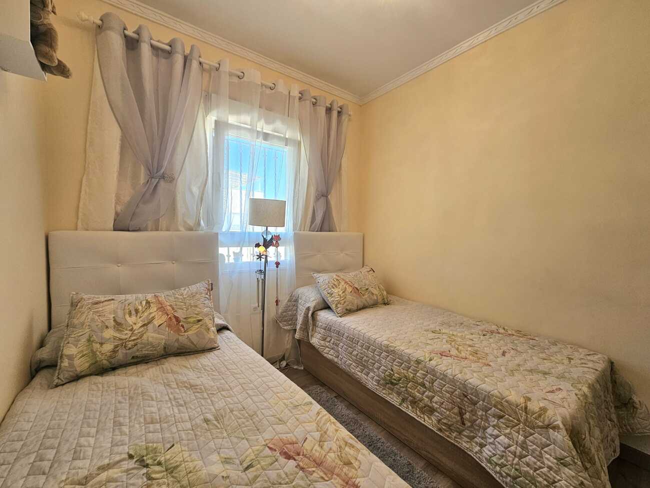 Villa a Torrevieja, Alicante, Spagna 3 camere da letto, 74 mq. N° 137893