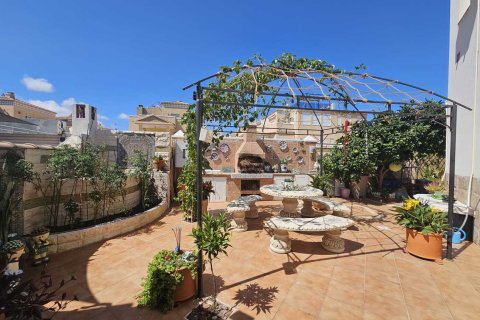 Villa for sale Torrevieja, Alicante, Spain 3 bedrooms, 74 sq.m. No. 137893 - photo 4