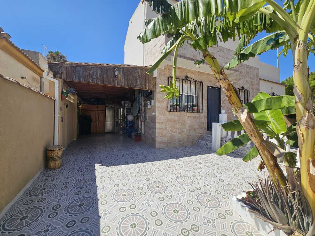 Villa a Torrevieja, Alicante, Spagna 3 camere da letto, 74 mq. N° 137893