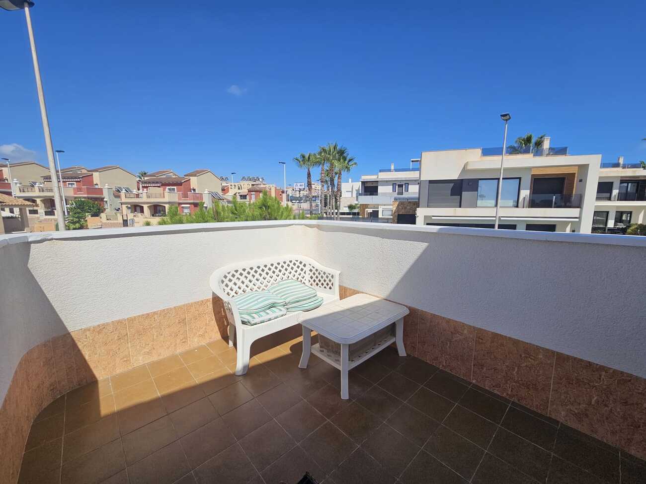 Villa a Torrevieja, Alicante, Spagna 3 camere da letto, 74 mq. N° 137893