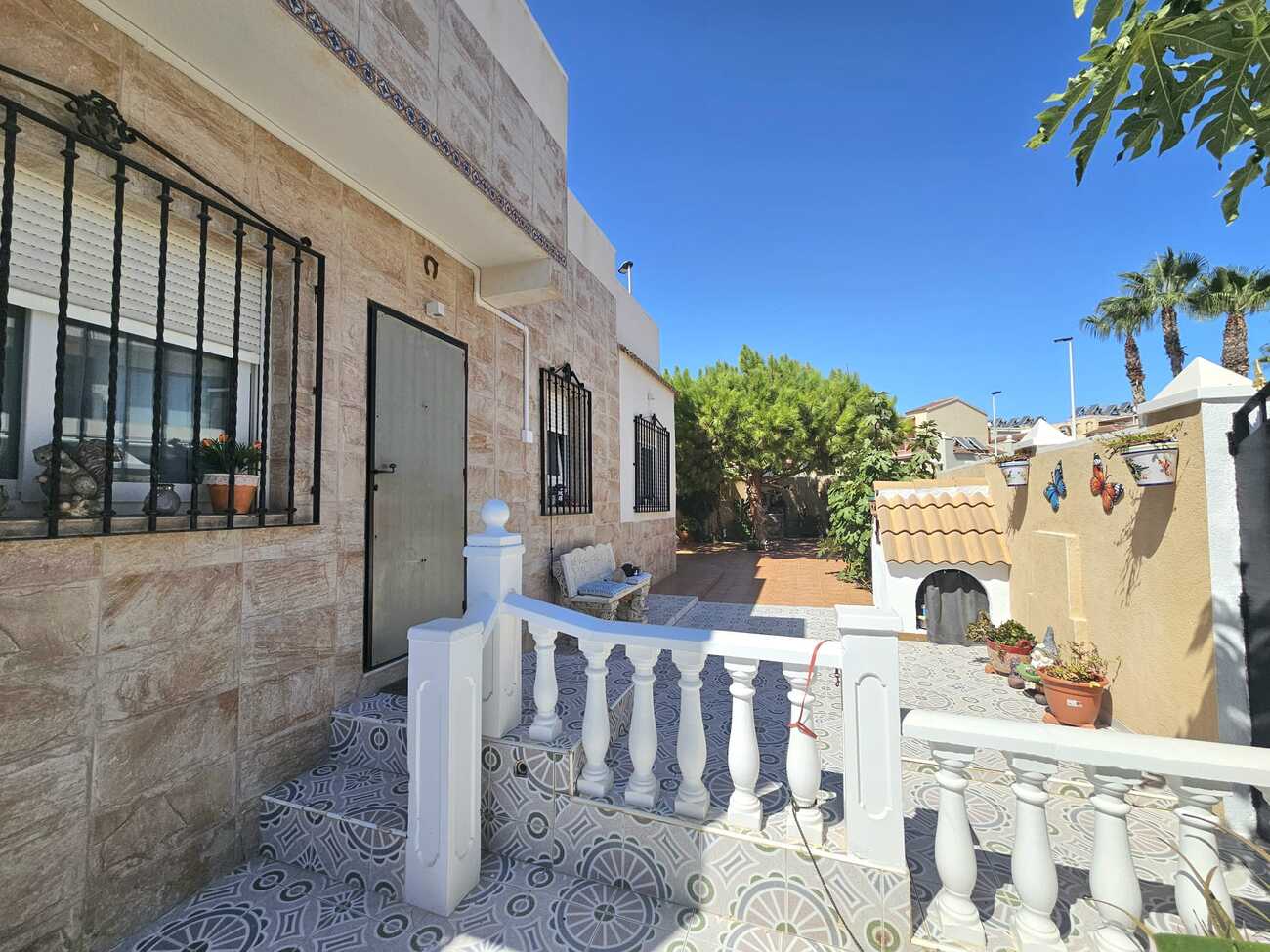 Villa a Torrevieja, Alicante, Spagna 3 camere da letto, 74 mq. N° 137893