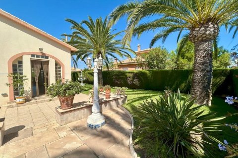 Villa pārdošanā Cabo Roig, Alicante, Spānijā 3 istabas, 141 m2 Nr. 137897 - attēls 8