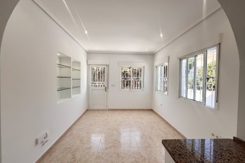 Villa à vendre Rojales, Alicante, Espagne, 3 chambres, 190 m2 No. 137895 - photo 7