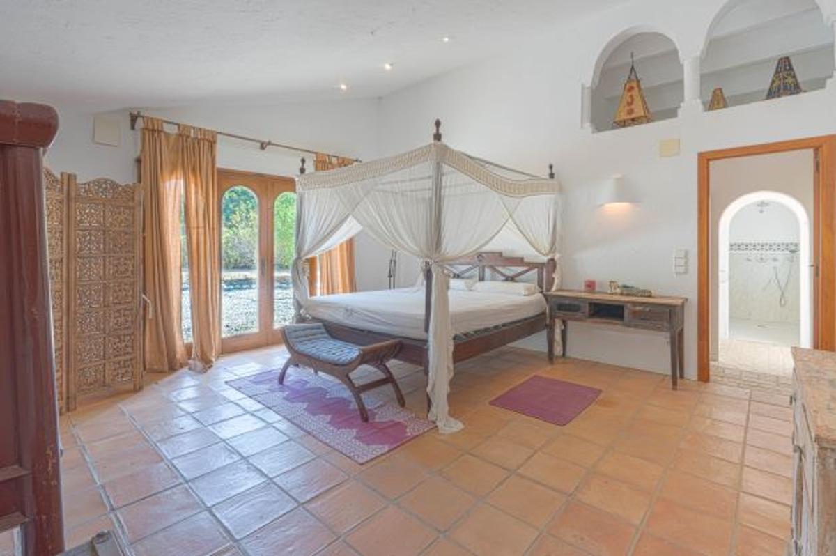 Вилла в Хавеа, Аликанте, Испания 6 спален, 460м2 №80702