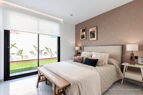 Продажа виллы в Лос Балконес, Аликанте, Испания 3 спальни, 120м2 №173462 - фото 9