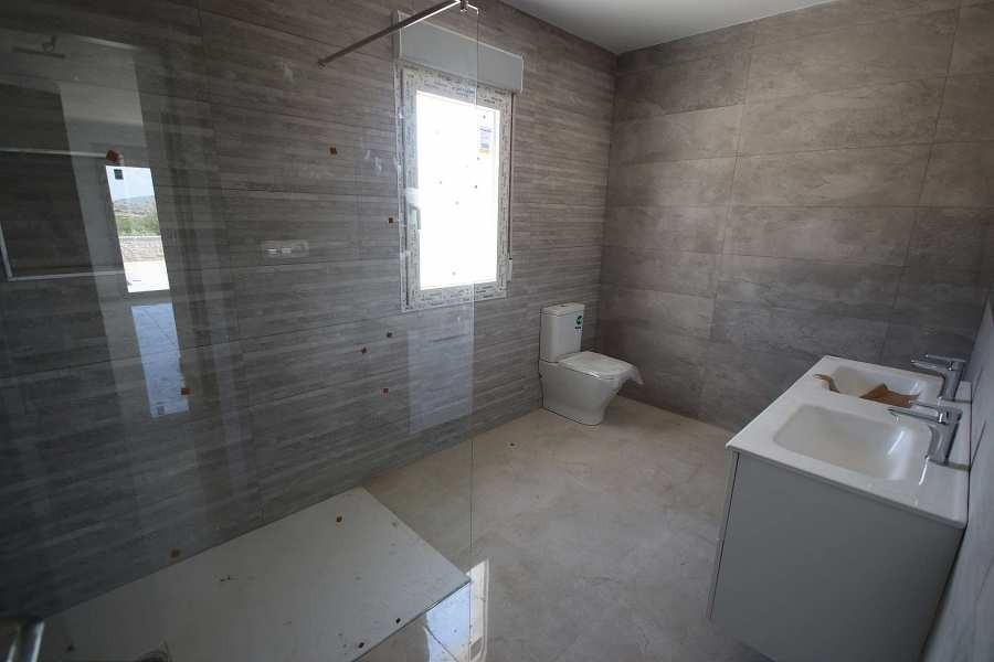 Villa a Pinoso, Alicante, Spagna 4 camere da letto, 220 mq. N° 151681