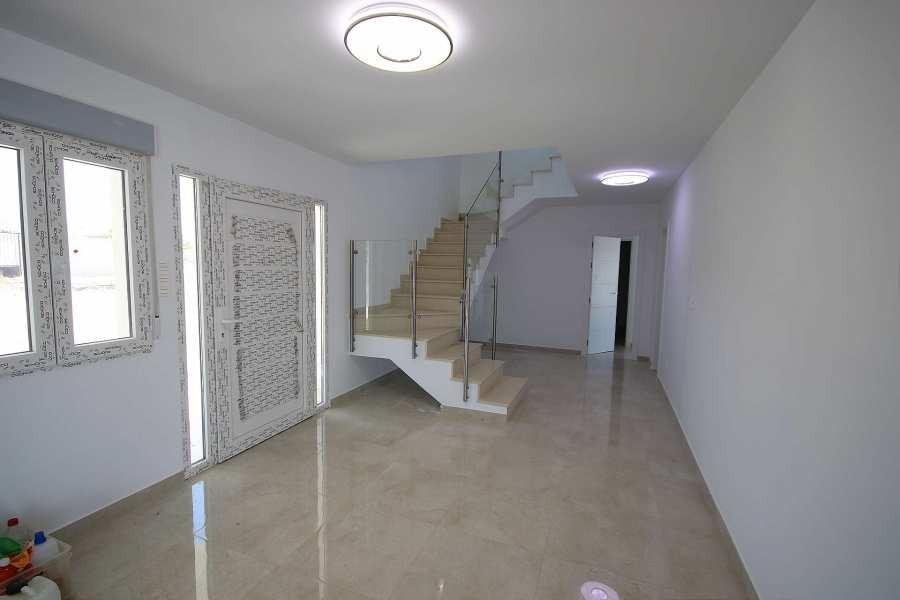 Villa a Pinoso, Alicante, Spagna 4 camere da letto, 220 mq. N° 151681